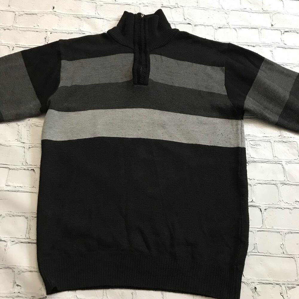 Black & Gray Casual Sweater